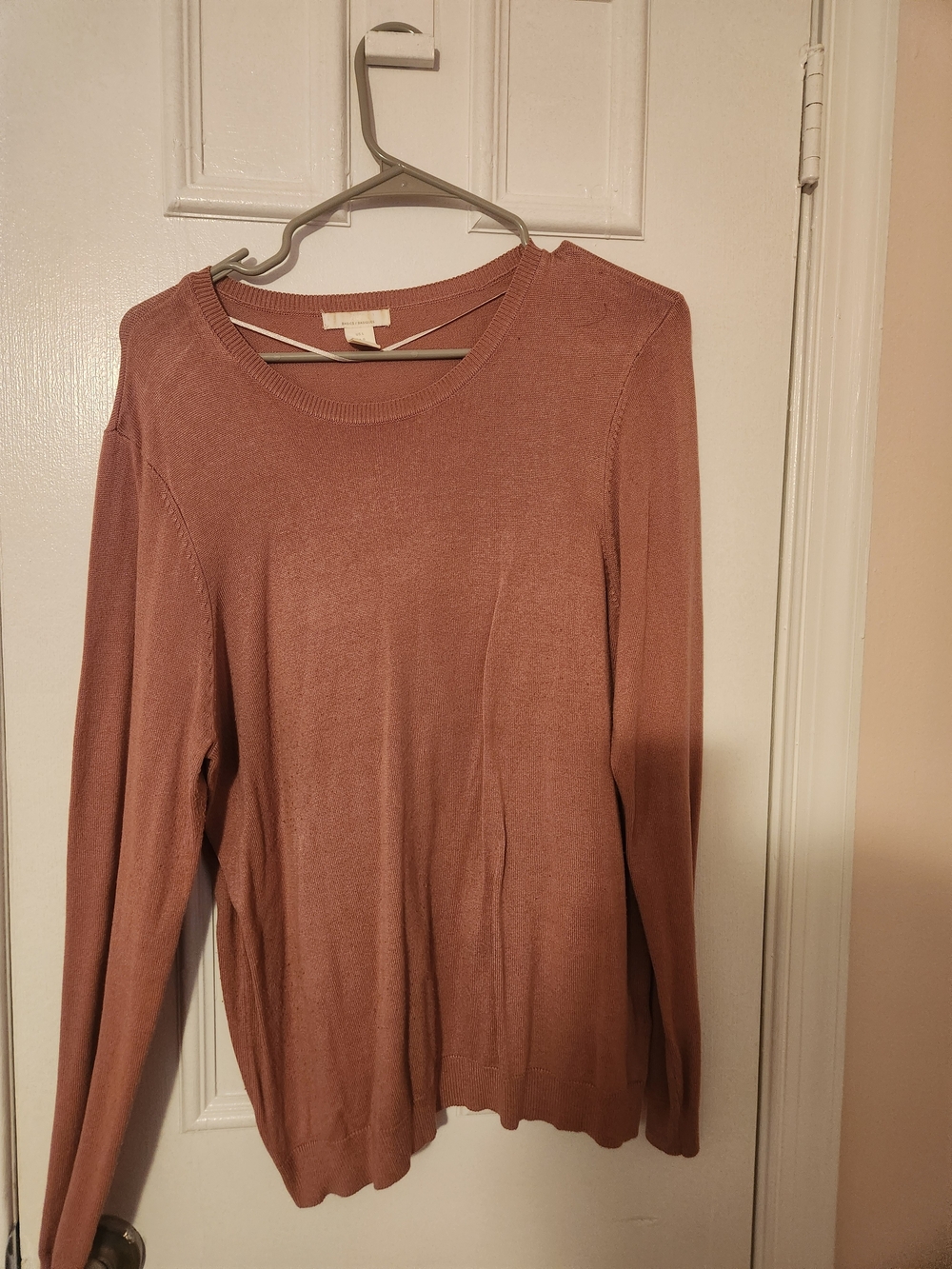 Express Women's Dusty Rose Crewneck Sweater